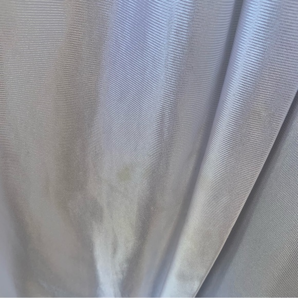 Anthony Richards White Embroidered Robe - Picture 6 of 9